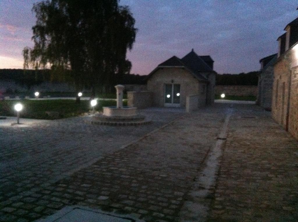 Gites De Saint Remy Villers-Cotterêts Exteriör bild